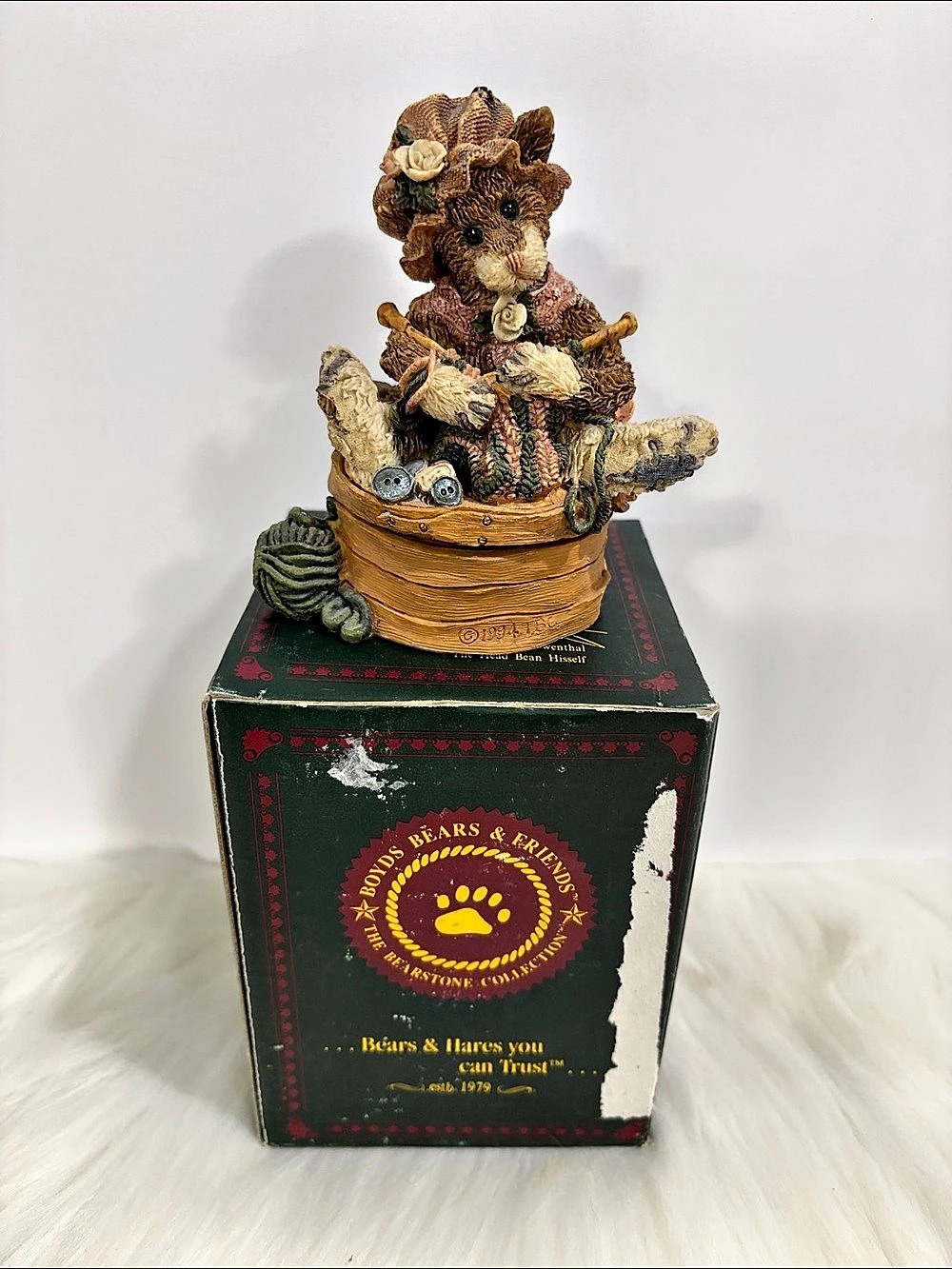 Boyds Bears The Head Bean Hussif Bear Figurine with Box Brown